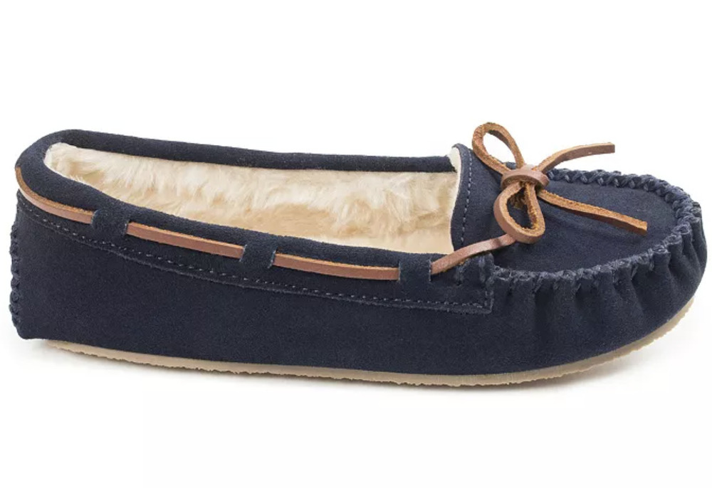NWT Minnetonka - Dark Navy Cally Moccasin - 7